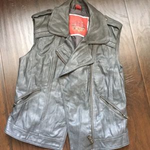 Girls gray pleather vest